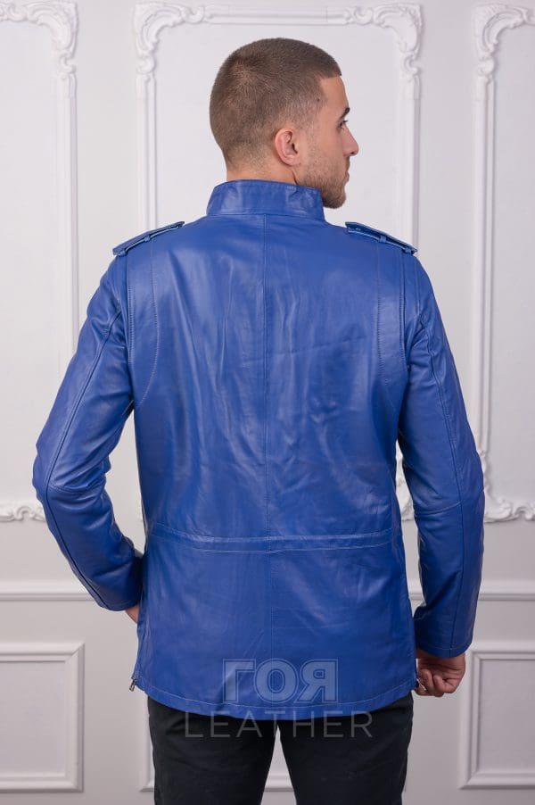 Кожено яке милитъри- синьо. Нов модел кожено яке в стил милитъри от ГОЯ Leather. Моделът е изработен от 100% естествена агнешка напа.