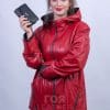 Кожено яке с качулка Сара от ГОЯ Leather. Нов модел дамско кожено яке с права свободна кройка с качулка. Моделът е изработен от висококачествена агнешка кожа. Якето може да се изработва в различни цветови комбинации. Подходящ модел за сезон пролет-есен.
