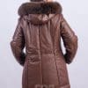 Дълга кожена парка с качулка от ГОЯ Leather. Нов модел издължена кожена парка. Парката е изработена от качествена агнешка напа с гарнитура от лисица по качулката. Моделът е подплатен с олекотена термо вата, което го прави изключително комфортен за студените зимни дни.