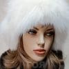 Шапка ушанка от бяла лисица.