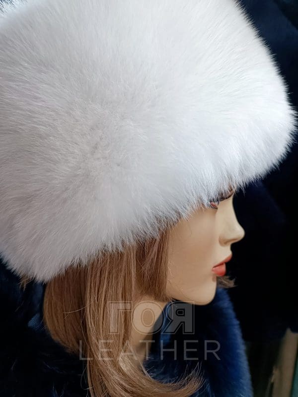 Луксозна дамска  шапка от ГОЯ Leather. Моделът е изработен 100% естествена кожа- лисица!