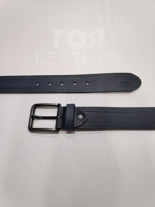 Кожен колан цвят тъмно син от ГОЯ Leather. 100% естествена телешка кожа. Нов модел кожен колан.