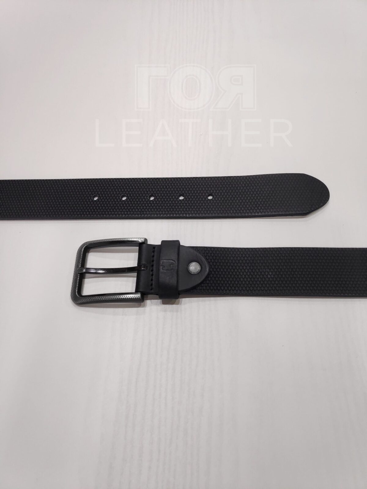 Черен кожен колан с релефен принт от ГОЯ Leather. 100% естествена телешка кожа. Нов модел кожен колан.