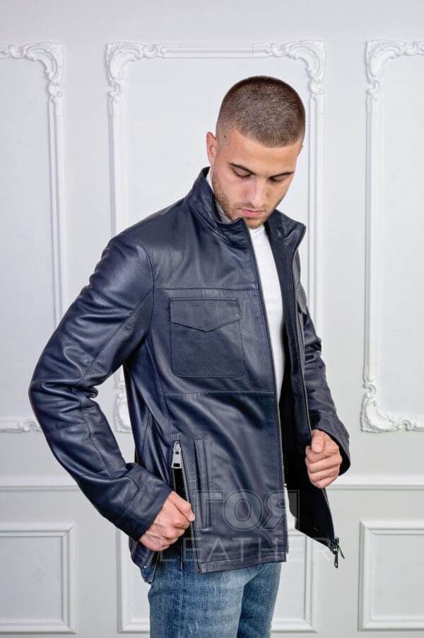 Мъжко синьо яке от ГОЯ Leather. 100% естествена кожа. Нов модел мъжко яке.