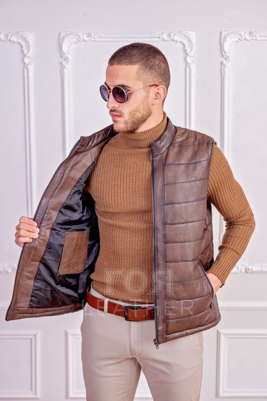 Мъжки кожен елек- антик от ГОЯ Leather. Удобен мъжки кожен елек изработен от 100% естествена агнешка напа.