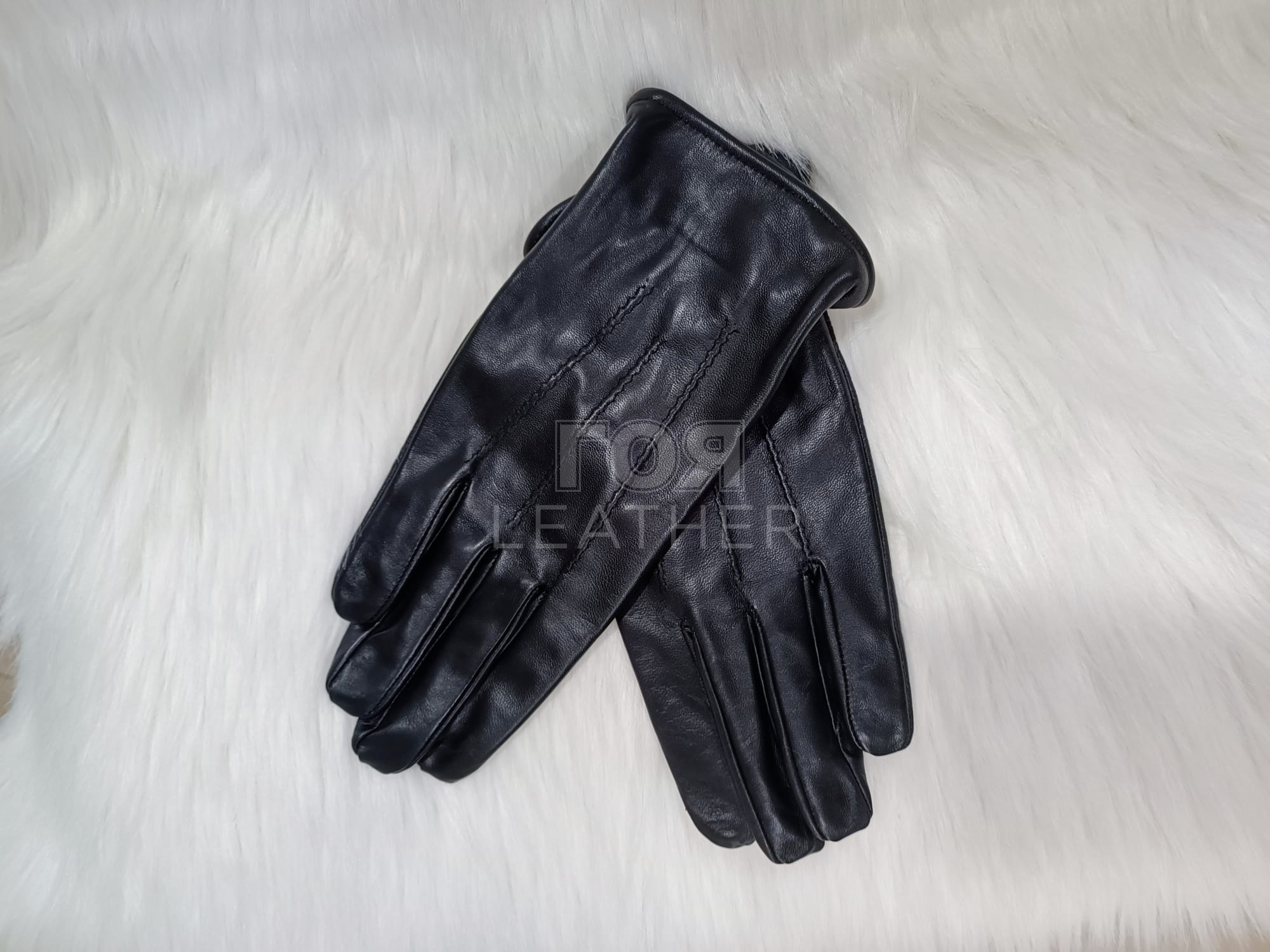 Мъжки кожени ръкавици от ГОЯ Leather. Класически модел кожени ръкавици изработени от 100% естествена агнешка напа.