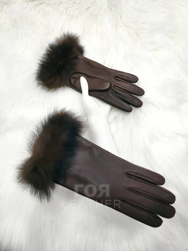 Дамски кожени ръкавици R-21 от ГОЯ Leather. Дамски кожени ръкавици от естествена кожа с гарнитура от лисица.