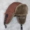 Кожена шапка ушанка от ГОЯ Leather. Моделът е изработен от агнешка лицева кожа и агнешка тула. 100% естествена кожа. Зимна шапка с ватиран хастар.