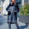 Издължен дамски кожух от ГОЯ Leather. Нов модел, изключително лек дамски кожух с права кройка стил оверсайз.