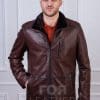 Мъжки стилен кожух с качулка от ГОЯ Leather. Нов модел кожух изработен от релефна агнешка лицева кожа и тула. Закопчаване с метален цип. Подвижна качулка подплатена с агнешка тула. Ръкавите са подплатени с термовата в горната част и агнешка тула около китката.Моделът е с дължина покриваща класическо сако. 100% естествена кожа.