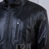 Мъжко право кожено яке от ГОЯ Leather. Модел с изчистена права кройка, подходяща както за слаба, така и за пълна фигура. Изработен от качествена агнешка напа в размери от S до 6XL.  Закопчаване с метален цип, двустранно отваряем.. Моделът има три външни идва вътрешни джоба. Между кожата и хастара има лека вата, което го прави подходящ за сезон пролет-есен.