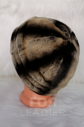 Дамска зимна кожена шапка от ГОЯ Leather. Лека и топла шапка изработена от 100% естествена кожа на чинчилов заек-рекс.