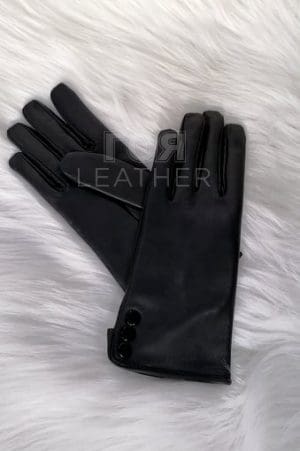 Дамски кожени ръкавици от ГОЯ Leather. Елегантен модел дамски ръкавици изработени от 100% естествена кожа- агнешка напа.