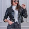 Късо спортно кожено яке от ГОЯ Leather. Нов модел дамско яке изработено от качествена агнешка напа. Модерно яке в стил байкер.