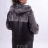 VK- 217 K | ЦВЯТ: Кафяв Дамски олекотен кожух от ГОЯ Leather. Нов модел, изключително лек дамски кожух с права кройка стил оверсайз. Изработен е от агнешка тула с покритие напалан, предпазващо от влага. Моделът е с прикачени външни джобове и неподвижна качулка. Страничните ципове на кожуха подсилват комфорта при носене. Кожух с модерна визия, лек и комфортен за носене.