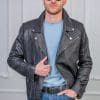 Мъжко кожено кожено яке байкер от ГОЯ Leather. Модел изработен агнешка напа шагрен в класическа кройка стил байкер.