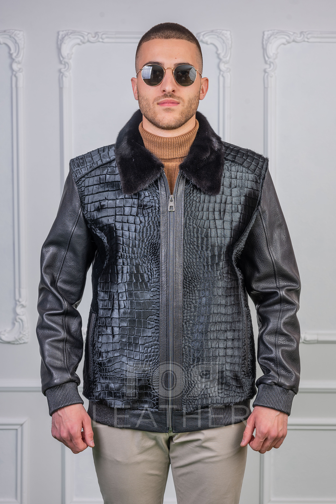 Мъжко екстравагантно кожено яке бомбър от ГОЯ Leather. Нов екстравагантен модел бомбър изработен от три вида качествена кожа. Нова луксозна колекция мъжки кожени якета 2022 г.