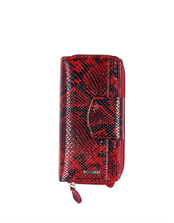 Дамски кожен портфейл модел- 428-97 червено-черен питон лак. Дамски кожен портфейл, модел AKA- 428 Продуктът е ръчно изработен от 100% естествена телешка кожа и не съдържа никакви вредни за здравето активни вещества. 16 х Отделения за кредитни карти 2 х Прозрачни  отделения за лични карти-документи 2 х Отделения за мобилен телефон 1 х Скрито отделение за монети с цип 1 х Отделение с цип на гърба 1 х Голямо прозрачно отделение