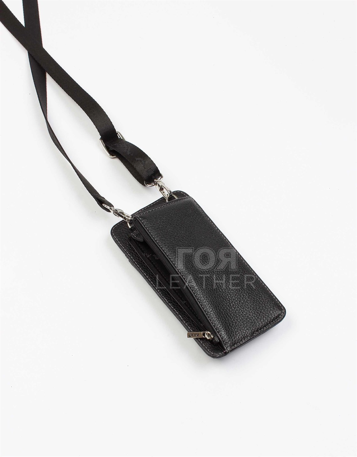 Кожена чанта за през рамо модел-120. Нов модел унисекс кожена чанта за през рамо от ГОЯ Leather. Моделът е изработен от 100% естествена телешка кожа.