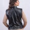 Дамски кожен байкър елек от ГОЯ Leather. Нов модел байкер стил елек в черен цвят. Спортен модел с класическите за стила аксесоари като, ципове, капси, пагони и колан с катарама. Елека разполага с два външни джоба. Подходящ за сезон пролет и есен.