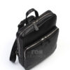 Кожена раница модел AKA- 905 от ГОЯ Leather 38см -27см - 9см Характеристики на кожената раница: Могат да използват мъже и жени Отпред има голям джоб с цип Отзад има отделение с цип Има двойни презрамки От вътрешната страна има отделение с цип Презрамката за рамо е регулируема Има защитно отделение и джоб от вътрешната страна Моделът е от естествена телешка кожа и е на марката AKA.