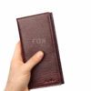 Нов модел от ГОЯ Leather Размери на ръчен кожен портфейл модел- 810: 19см - 10см Характеристики на ръчен портфейл от естествена кожа: -Има 10 секции за кредитни карти -Има 2 отделения за хартиени пари -Има джобно отделение с цип