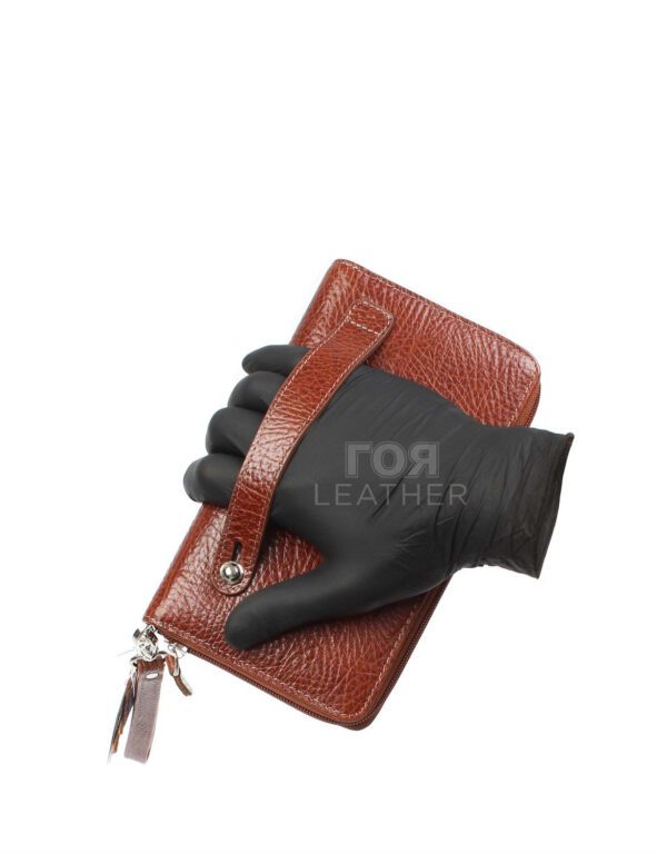 Мъжка ръчна кожна чанта- 320 от ГОЯ Leather. Нов модел кожена чанта подходящя за ръчно носене. Изработена от 100% естествена телешка кожа.